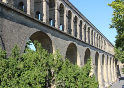 Aménagement d’une promenade piétonne le long de l’aqueduc Saint-Clément