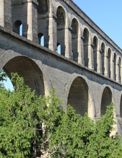 Aménagement d’une promenade piétonne le long de l’aqueduc Saint-Clément