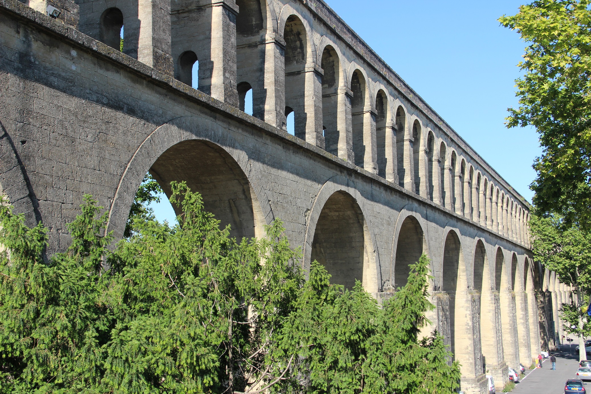 Aménagement d’une promenade piétonne le long de l’aqueduc Saint-Clément